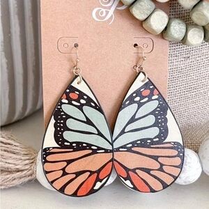 ❄️ Plunder | Butterfly Wing Teardrop Earrings